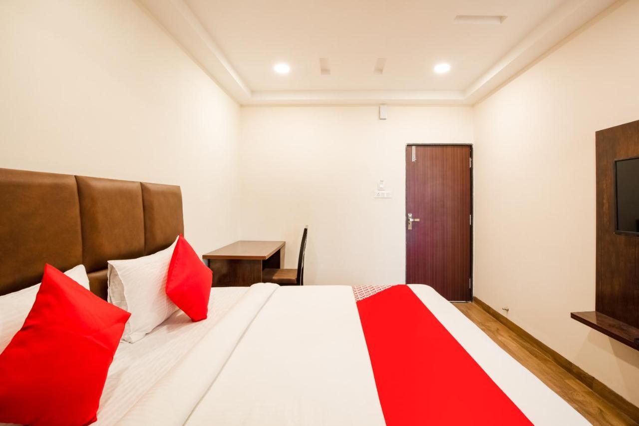 OYO 71689 Hotel S Pride Indore Buitenkant foto
