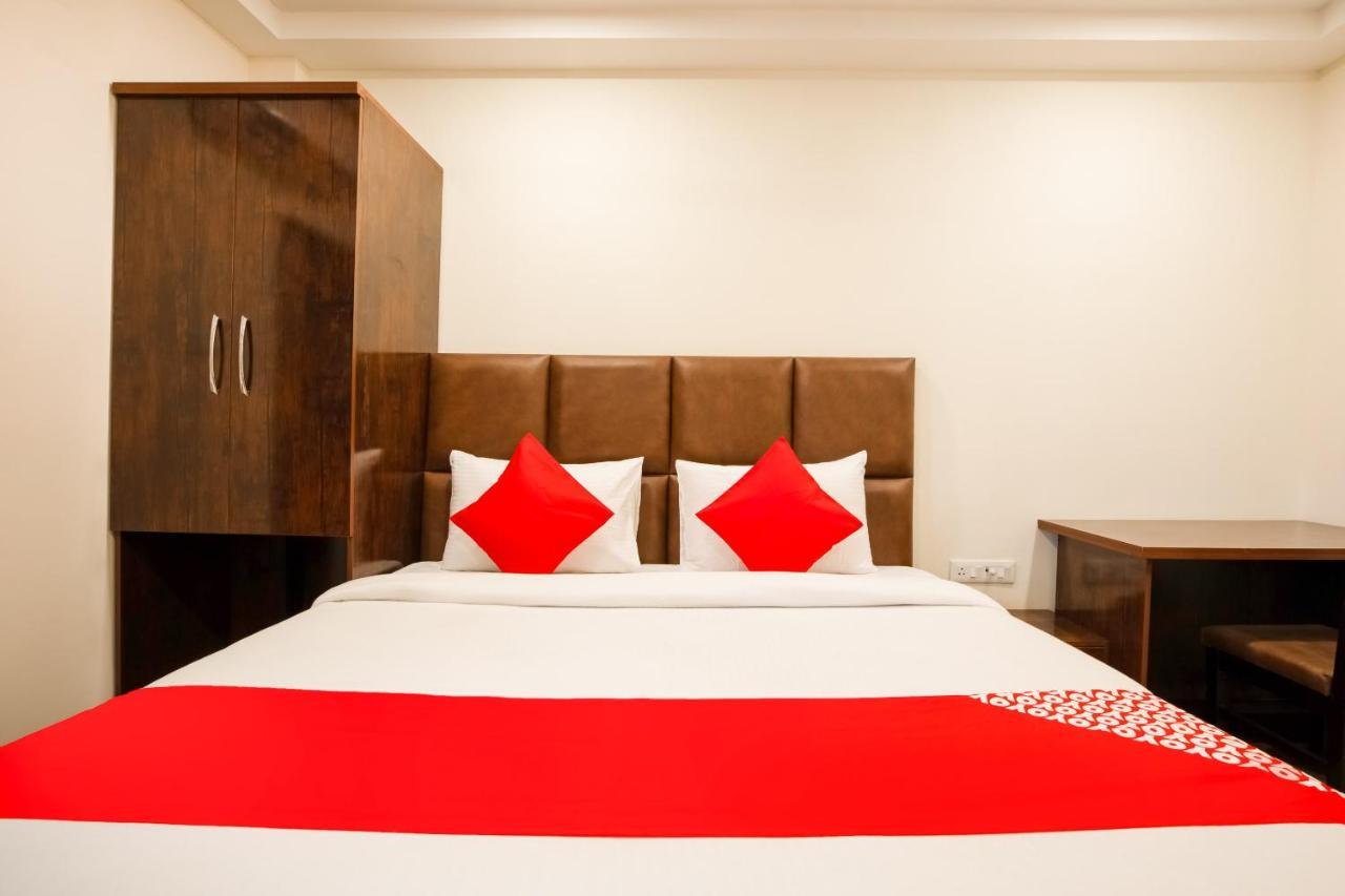 OYO 71689 Hotel S Pride Indore Buitenkant foto